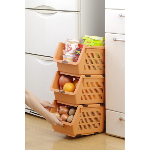 野菜ストッカー スリムストッカー じゃが玉ストッカー 同色3個セット オレンジ オレンジ色のストッカーが3個並べられた状態