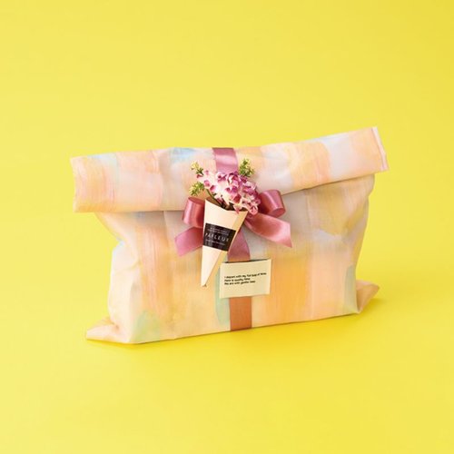贈答用飾り パフルールミニブーケ-1 ピンク(6個) ヘッズ ピンクのリボンで結ばれた、小さな花束が並んでいる様子