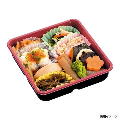 弁当容器 CT 2段幕の内 上 赤-BK 身 中央化学 赤い2段の弁当容器が横から見える状態、蓋が開いている様子。