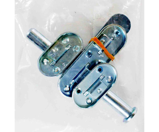 ユニクロ丸棒貫抜　150mm ツールの刃部分が露出した状態、黒いハンドルがはっきり見える。