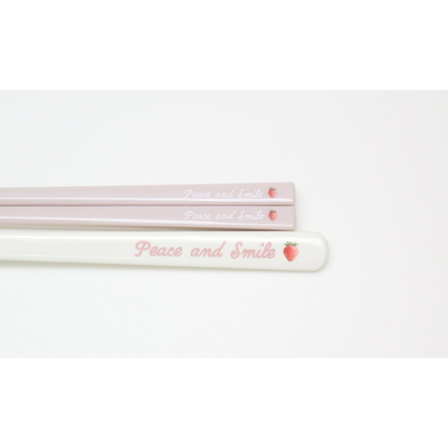 コンビセット　コンビPeaceandSmile180mm 商品がきれいに並べられた状態で、持ち手部分が上に向いている。