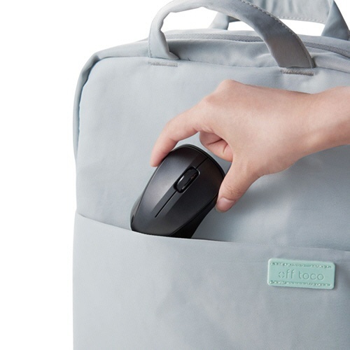 抗菌　Bluetooth5.0　IRマウス　Sサイズ　ブラック　1個 黒いボディのコンパクトなマウスが横向きに置かれている状態
