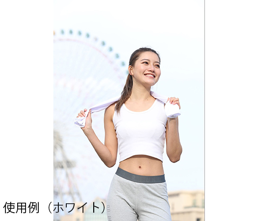スーパーひんやりクールタオルK　バラーレッド　2枚入 鮮やかな赤色のパッケージが並ぶ様子