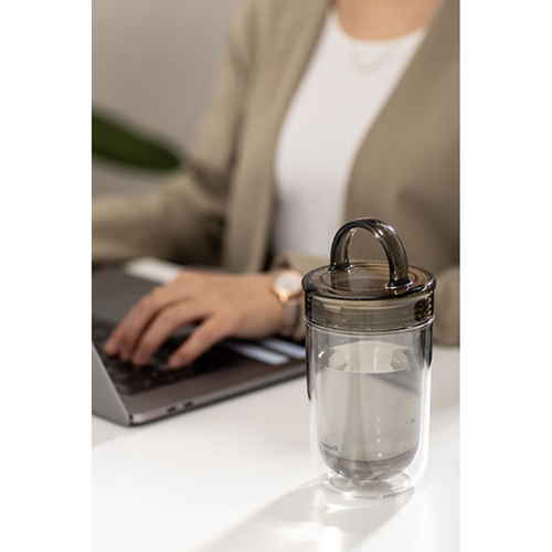 ウォーターボトル　クリアボトル　デイリーボトル　340ml　スモーク 透明感のあるスモークカラーで、広口の開口部が見える状態