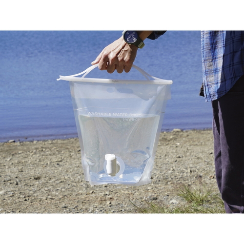 ウォータータンク　5L　折りたたみ　ウォッシャブルウォーターバッグ　クリア 透明な素材で、折りたたんだ状態が見える