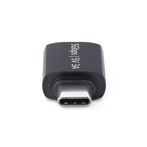 USB-C-USB-A変換アダプター　ブラック　1個 黒いアダプターの側面が見える状態で、コネクタ部分が明瞭に映っている。