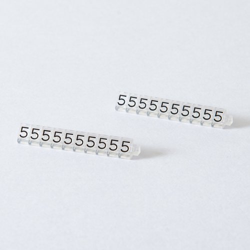 陳列備品 ニュープライスキューブ補充M用(20粒) 透明/黒 5 友屋 透明と黒の補充パーツが均等に配置された状態