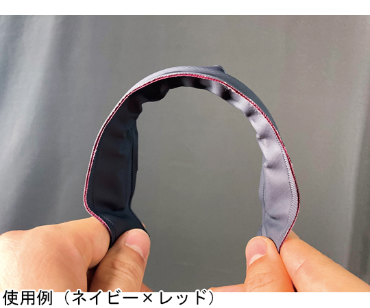 カタコランWガードエプロン ホワイト×グリーン M エプロンの正面が全体的に見える状態で、緑色のアクセントと白色の生地が強調されている。