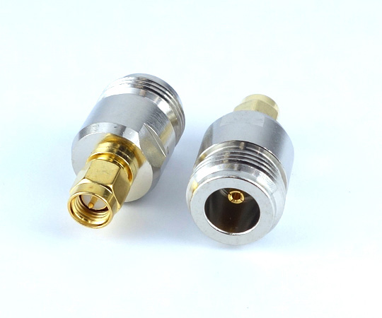 変換コネクター　SMA-P⇔N-J