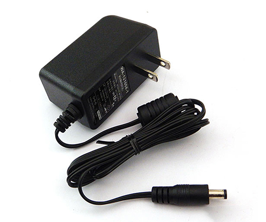 ACアダプタ　DC12V　1A画像