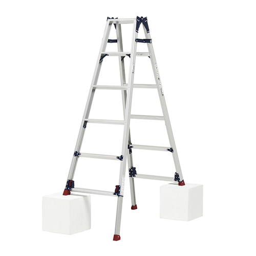 四脚ｱｼﾞｬｽﾄ式脚立かるﾉﾋﾞSCL-LA型5-6.5尺 1台画像