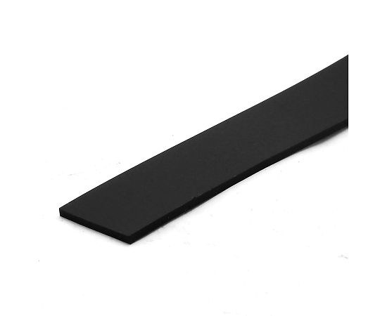 平型ゴムEPDM 2×20mm×2m 黒いゴム製の長細いストリップが平らに並べられている様子
