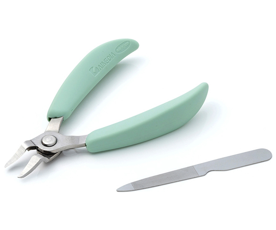 巻き爪も切りやすいニッパー爪切り画像