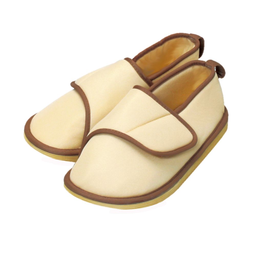 転倒予防シューズ つま先つき ベージュ L画像