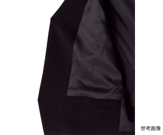ベスト グレー L 軽やかな生地で構成された前面が見える状態