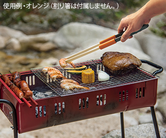 割り箸トングロング ブルー 持ち手が長く、鮮やかなブルーのトングが見える状態