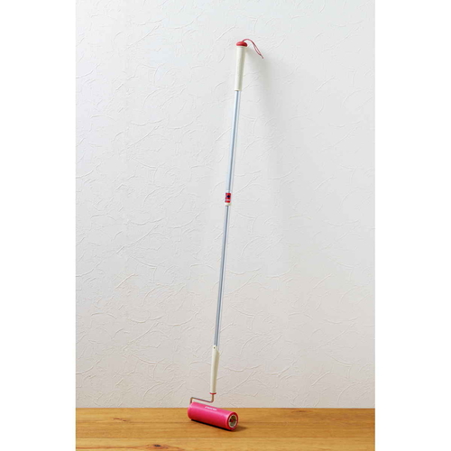 伸縮ポール SCHALTEN 専用ポール おしゃれ ポール 側面から見たスタイリッシュなデザインのポールが直立している様子