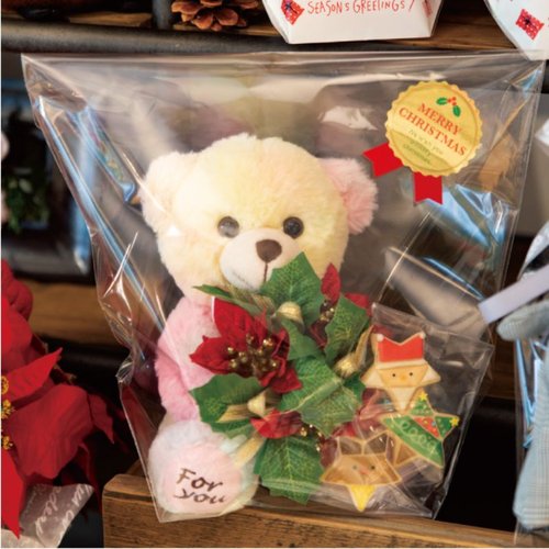 贈答用飾り 抱キツキアニマル クマノシロップ-S(4個) ヘッズ カラフルな動物デザインのパッケージが並ぶ様子