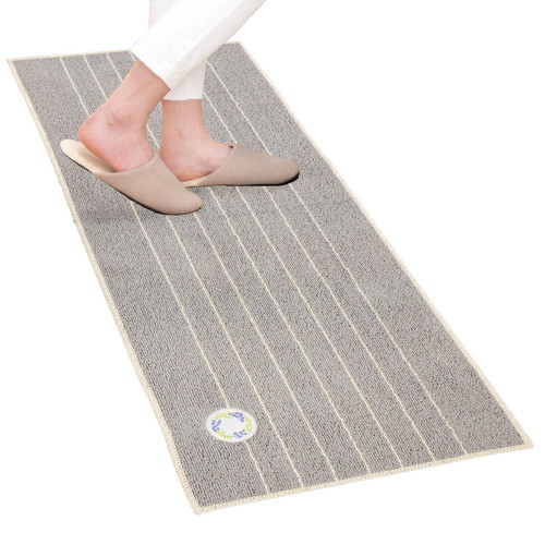 キッチンマット　リース　45×120cm　グレー やわらかな素材でグレーのリース模様が施されたマットの表面
