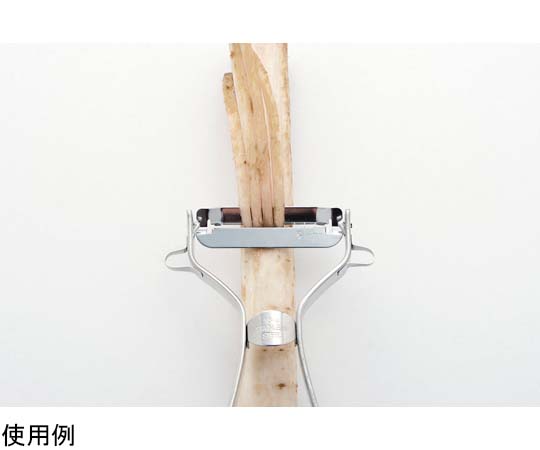 プログレード 快速キンピラピーラー 持ち手が見える角度でのカラフルなデザイン、刃先の状態がはっきりとわかる様子