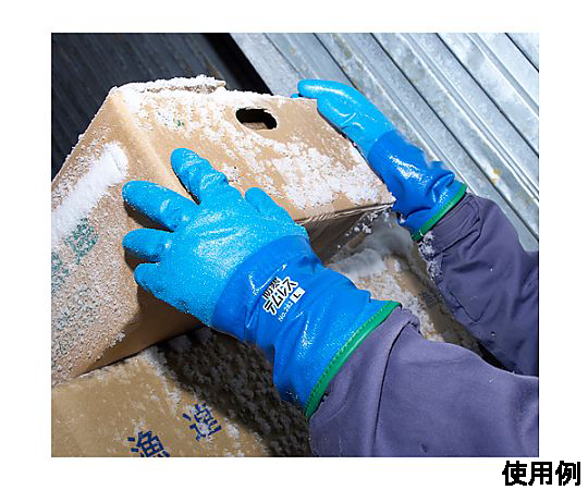 [LL] 防寒ウレタン手袋 手袋を片手で持ち、前方から見た様子