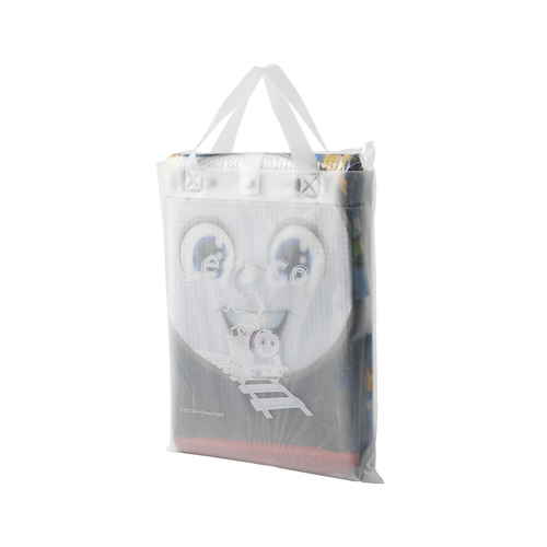 レジャーシート　きかんしゃトーマス　ダイカット　クッションマット ダイカット形状で、きかんしゃトーマスのデザインが大きく施されたクッションマットの全体像
