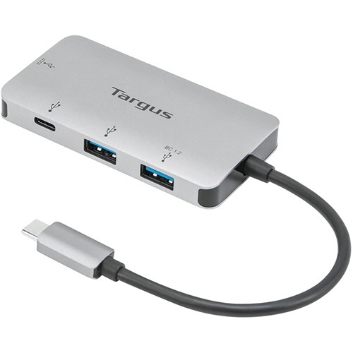 USB-C　マルチポートハブ　100W　PDパススルー充電対応　シルバー　1個 光沢のあるシルバーの表面を持つマルチポートハブ、充電端子が見える状態