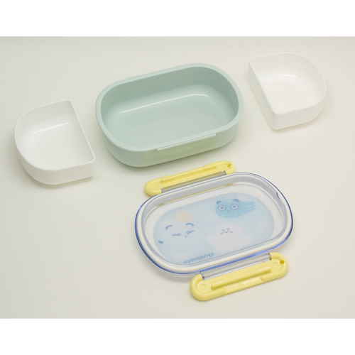 弁当箱　ランチボックスミニ　中子付　シナぷしゅ 透明の容器に収まったカラフルなお弁当が見える状態