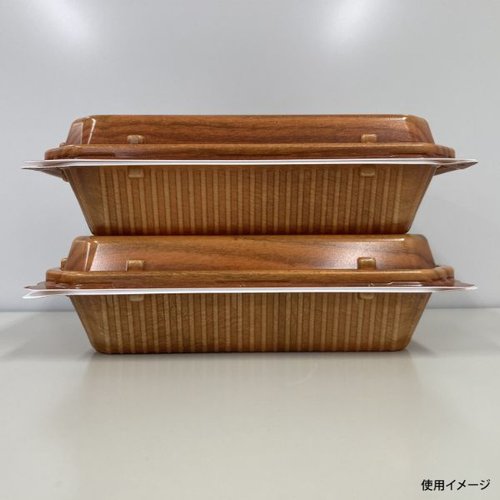 弁当容器 BF-611 栓木B シーピー化成 透明なフタ越しに見える陰影のある弁当容器と、パッケージに付いたカラフルなラベル