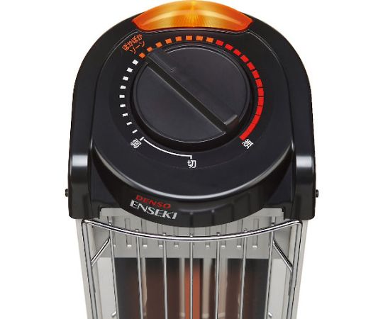遠赤外線ヒーター 三相200V 4.5kW 正面から撮影されたヒーターのシンプルなデザインと操作パネルが見える状態