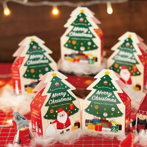 贈答箱 クリスマスミニツリーダイカットボックス-1(20枚) ヘッズ 鮮やかな色合いのツリー型ダイカットボックスが整然と並んでいる様子