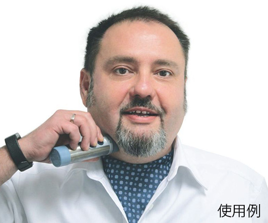 ゼルボックスデジタル XL（電子補声器） 商品がテーブルの上に置かれ、前面が見える状態