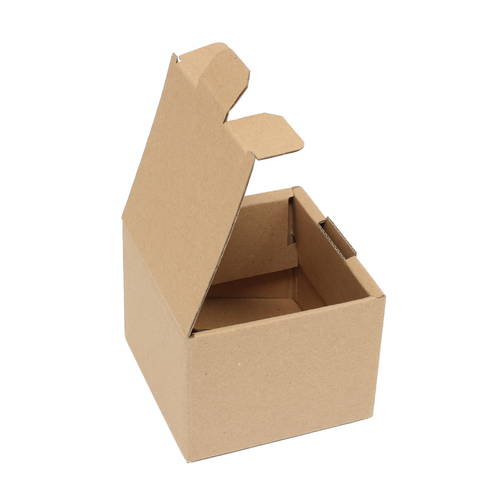 ぐい呑みや小鉢のパッケージに最適！底面が正方形のギフトボックス