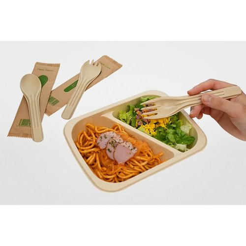 食品消耗資材 PS紙製カトラリー スプーン パックスタイル パックに収められた白いスプーンが整然と並んでいる状態