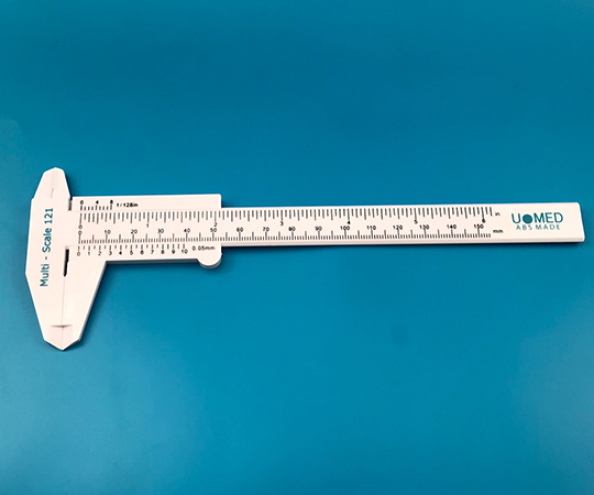 マルチスケール　ホワイト画像