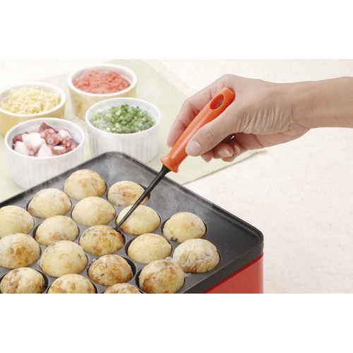 たこ焼き器をキズつけにくいたこピック 2本組 ナイロン製 色とりどりのタコ型デザインの先端を持つピックが並ぶ状態