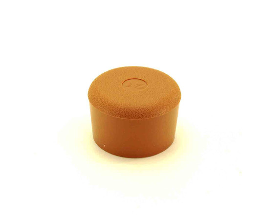 イスゴム　丸脚用　薄茶　対象脚サイズ48mm 丸脚用の薄茶色のゴム製キャップが整然と並ぶ状態