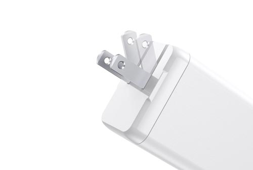 USB充電器 ML-PDUS3PG65WH 白を基調としたシンプルなデザインの充電器が正面から見える状態