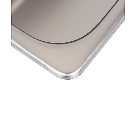 スギコ 18-8 ホテルパン 1/3サイズ 6.0L 光沢のあるステンレス製のホテルパンが正面から見える状態