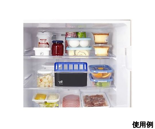 240g 脱臭炭(大型/冷蔵庫用) パッケージの上部が広げられ、内部の炭が露出した状態