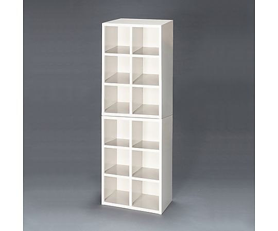 592x330x900mm/2列3段 シューズボックス 幾何学模様のデザインが施されたシューズボックスの前面が見える状態。