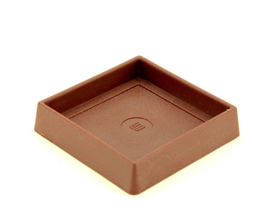 イスゴム　平置　角型　茶　対象脚サイズ65mm 四角いシルエットで、茶色の素材が平らに置かれた状態
