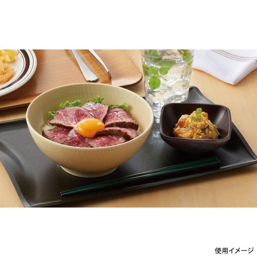 食器 Walna バイオマス17cmボール ナチュラルベージュ(つや消し) 台和 つや消しのナチュラルベージュのボールが斜め上から見える状態