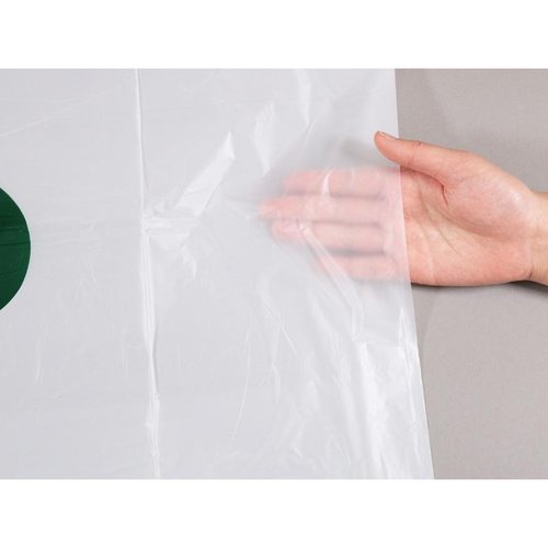 HDゴミ袋 nocoo(ノクー) 容量表記入り 白半透明ごみ収集袋 省資源 30L 10枚 0.015mm 日本サニパック 透明な袋に入った商品の前面が見える状態、サイズや特徴が確認できるパッケージの印刷部分が強調。