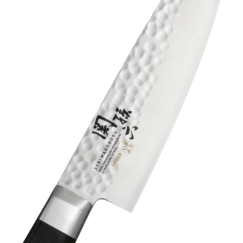 小三徳包丁　関孫六　いまよう　小三徳145mm　000AB5457 鋭い刃先が露出した包丁の横顔