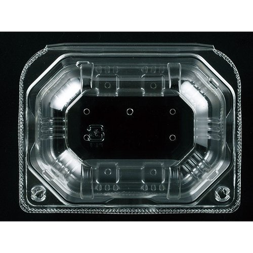 フルーツ容器 APクリアルーフS 9H エフピコチューパ 透明な容器にフルーツがきれいに盛り付けられた様子