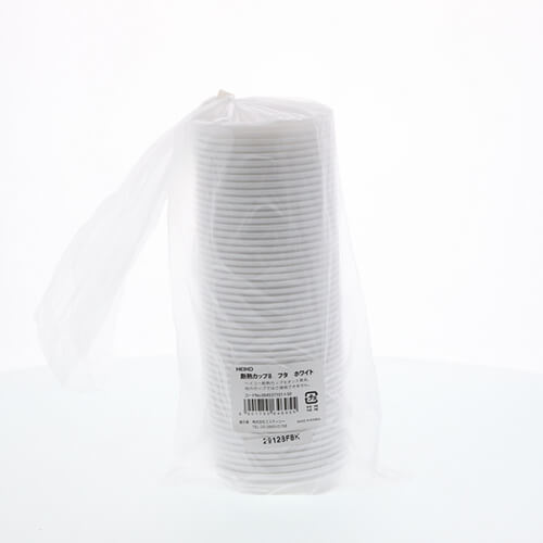 紙コップ 断熱カップ 8オンス用蓋 口径80mm用 ホワイト 50個 白い円形のプラスチック製蓋が複数枚重なり、中央に楕円の飲み口がある様子