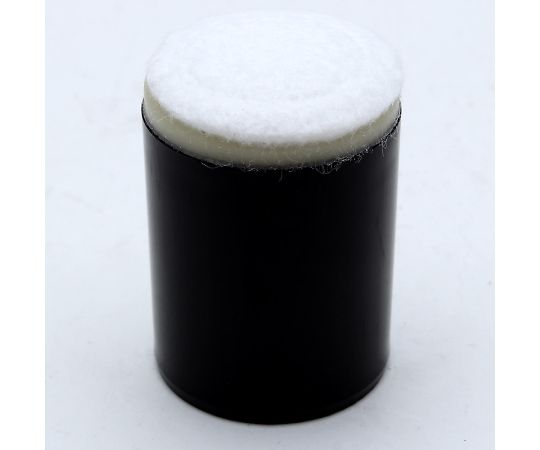 パイプ脚用キャップ 静音 22mm 4セット入 円形の静音キャップが整然と並ぶ様子