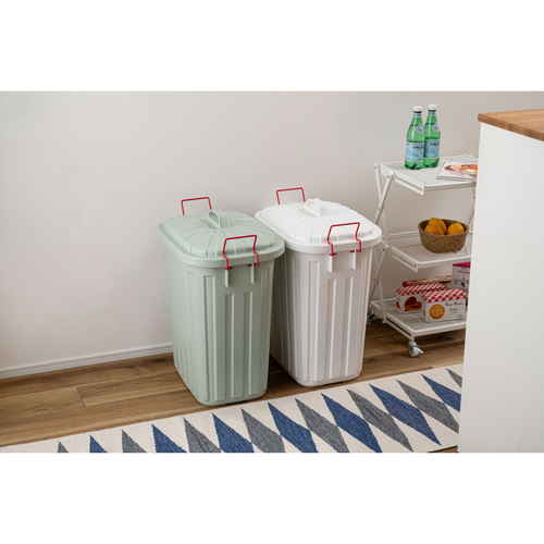 ゴミ箱　タフカン60L　ブルーグレー 側面が正面に向いている、軽やかな印象の容器