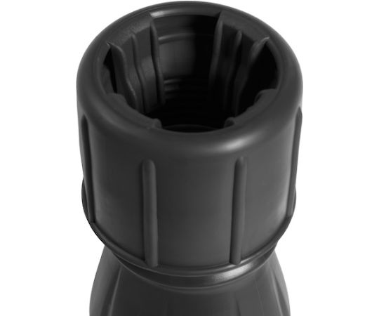 パラソル用ベース BASE FILLABLE 角形 黒 底面が広く安定感のある角形のパラソルベース、黒色で立てかけられている様子。